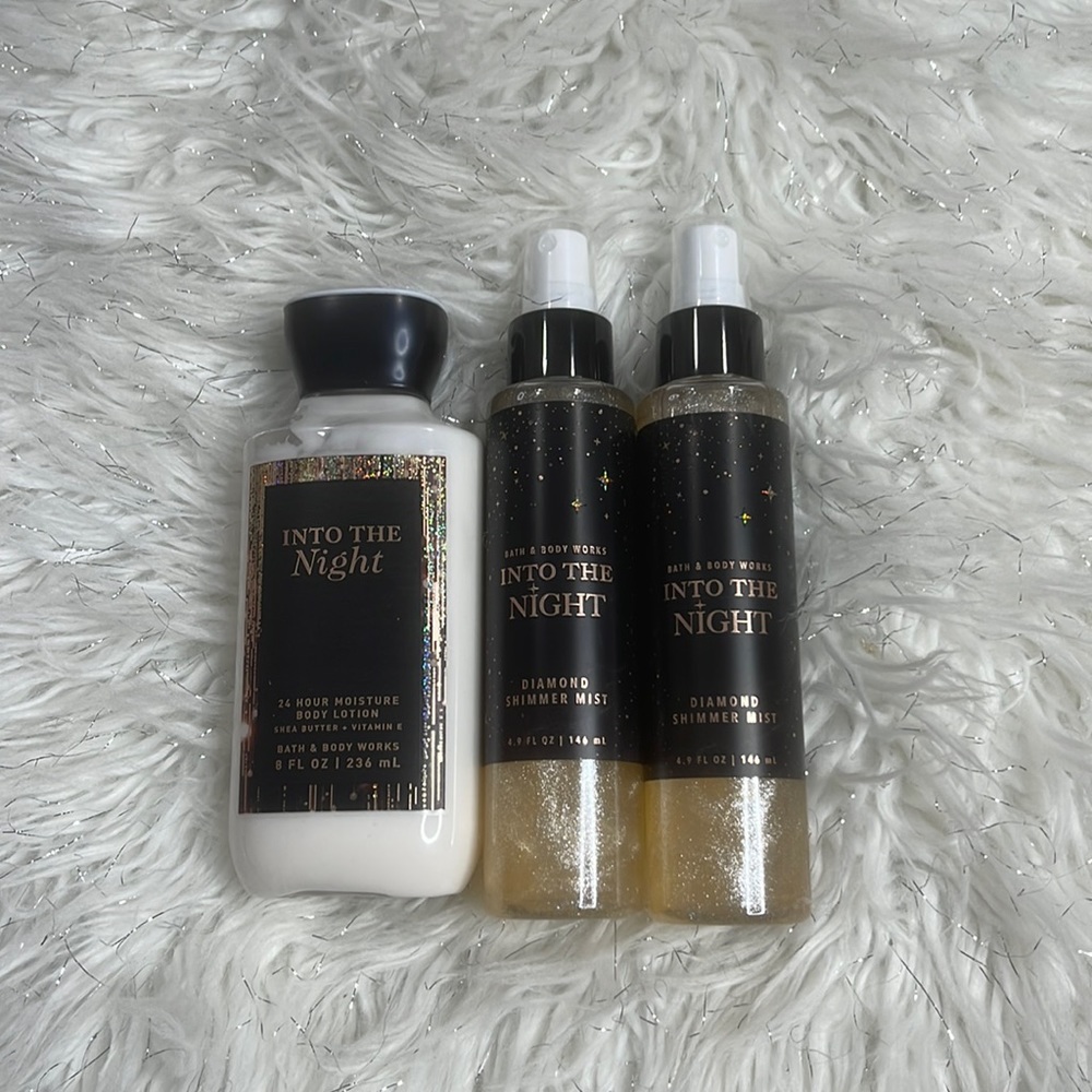 BATH & BODY WORKS